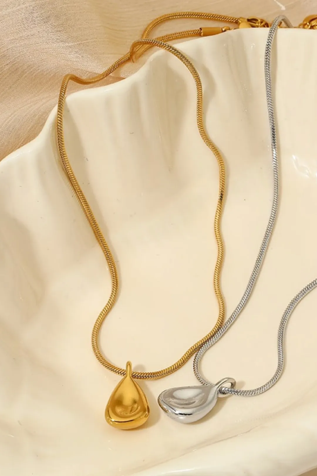 ADRIAN NECKLACE