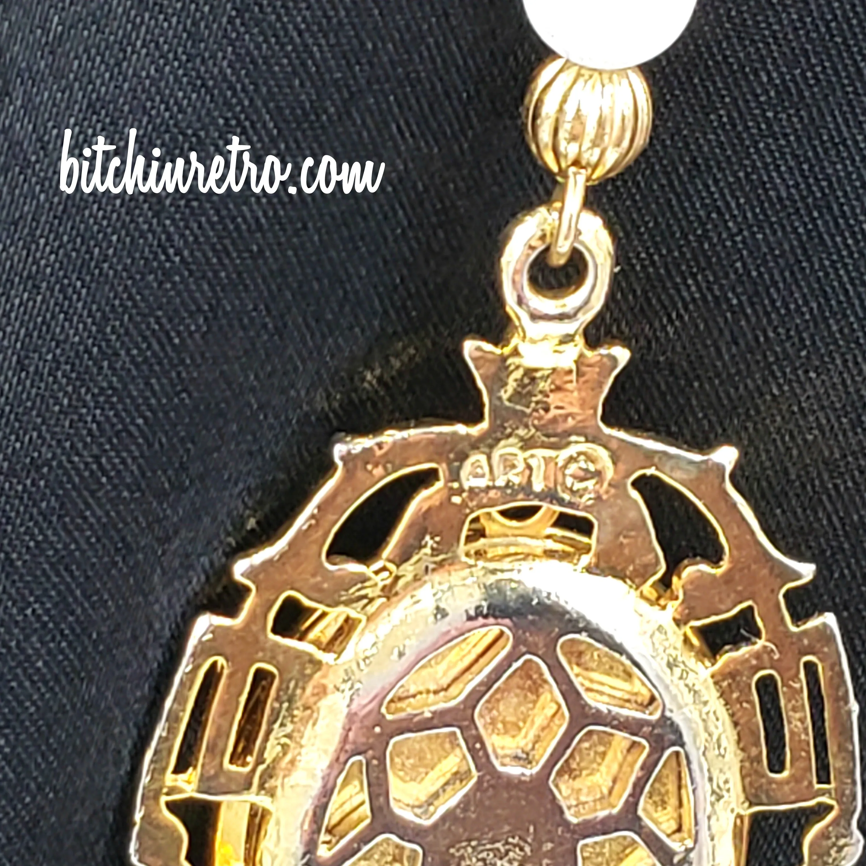 Arthur Pepper ART Vintage Locket Necklace With Victorian Style