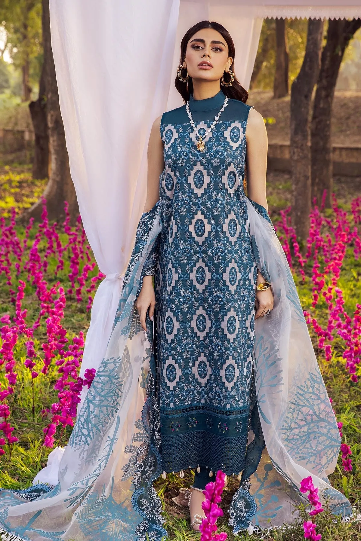BABY BREATH NI-33 | Nureh Blooming Summers Exclusive  Luxury Lawn Collection 2022 | Unstitched Embroidered Lawn Suits