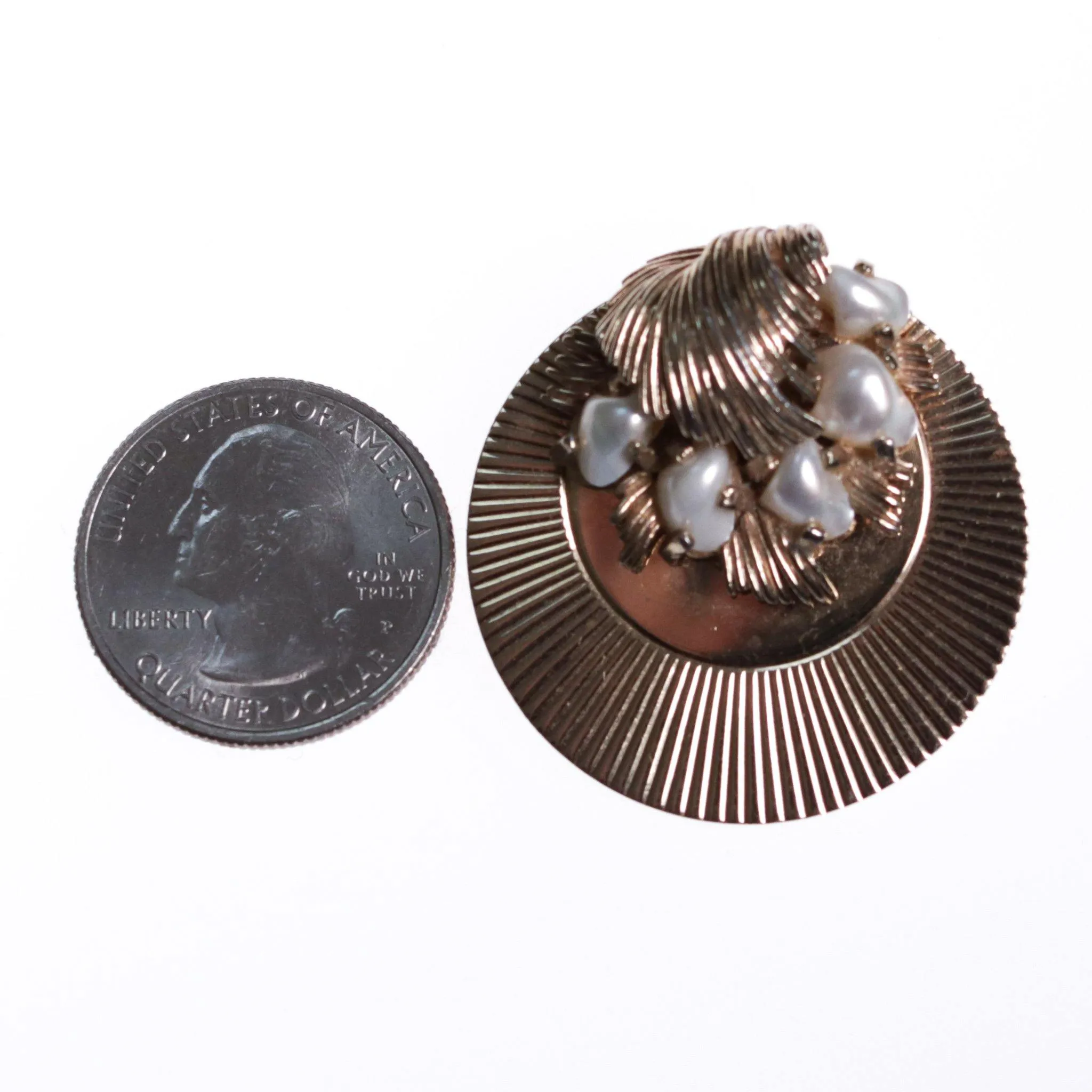 Boucher Gold Brooch With Faux Pearls