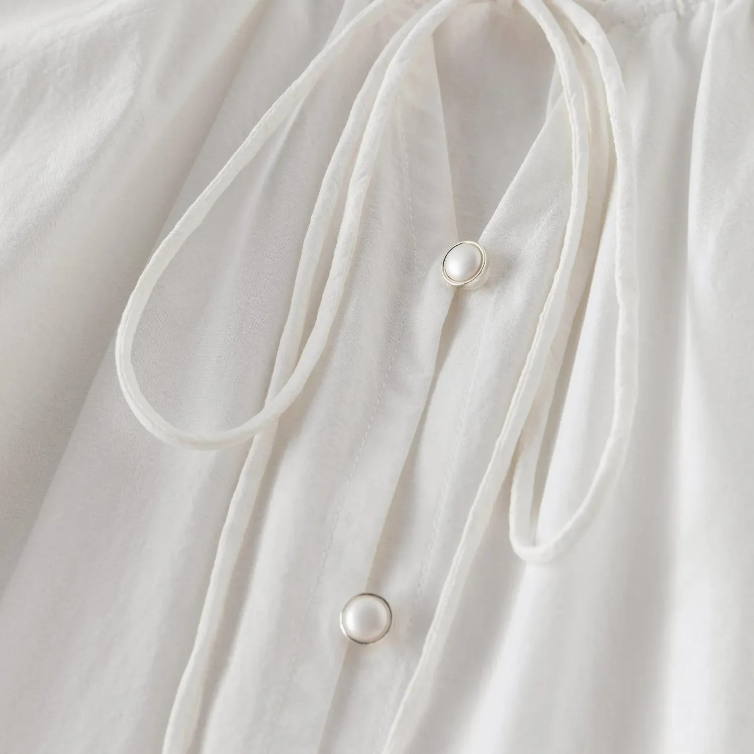 Elegant French Style Commuter Blouse