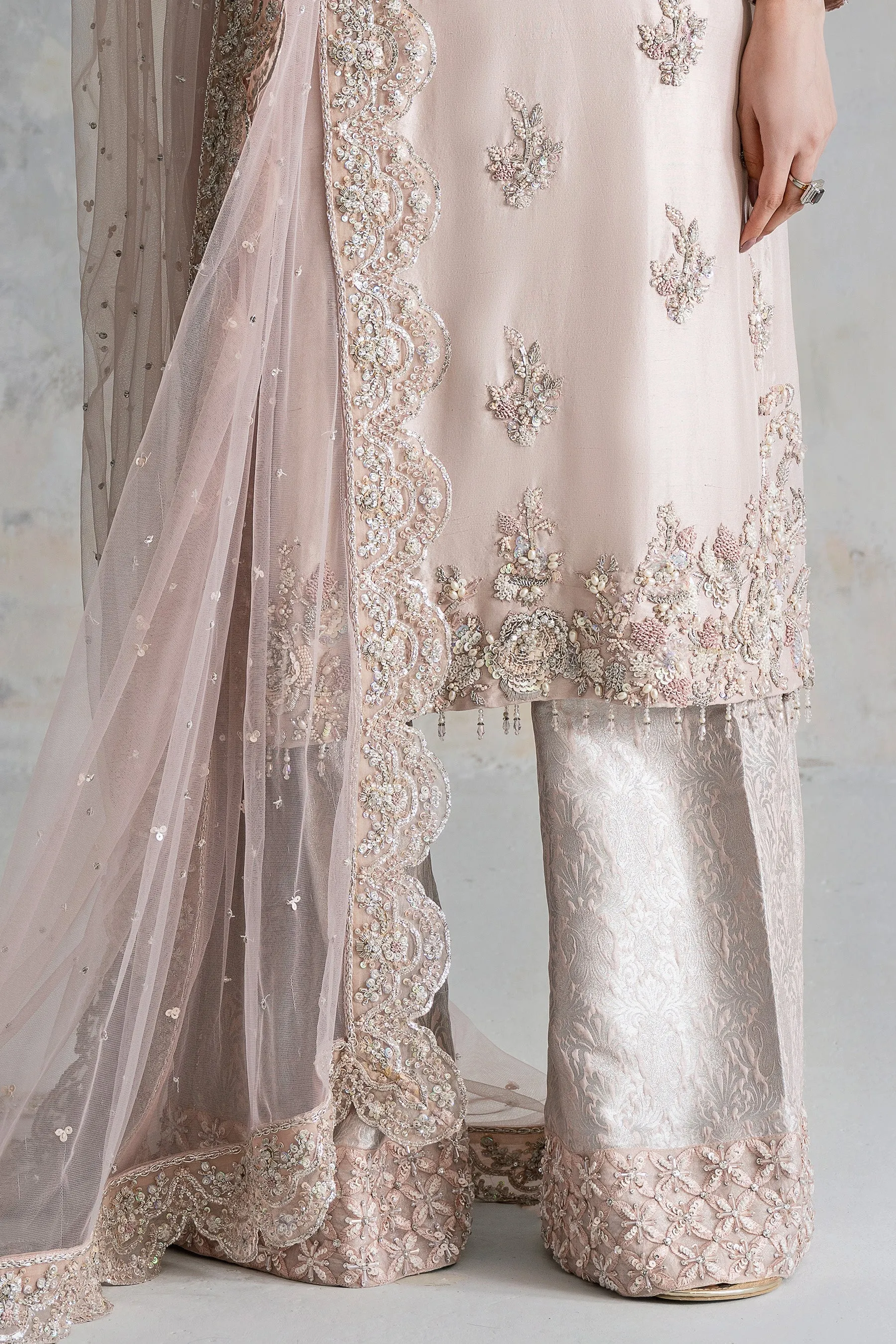 Elegant Pakistani Wedding Dress in Kameez Trouser Style