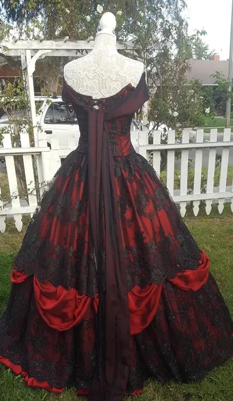 Gothic Medieval Lace Evening Dress with Court Train