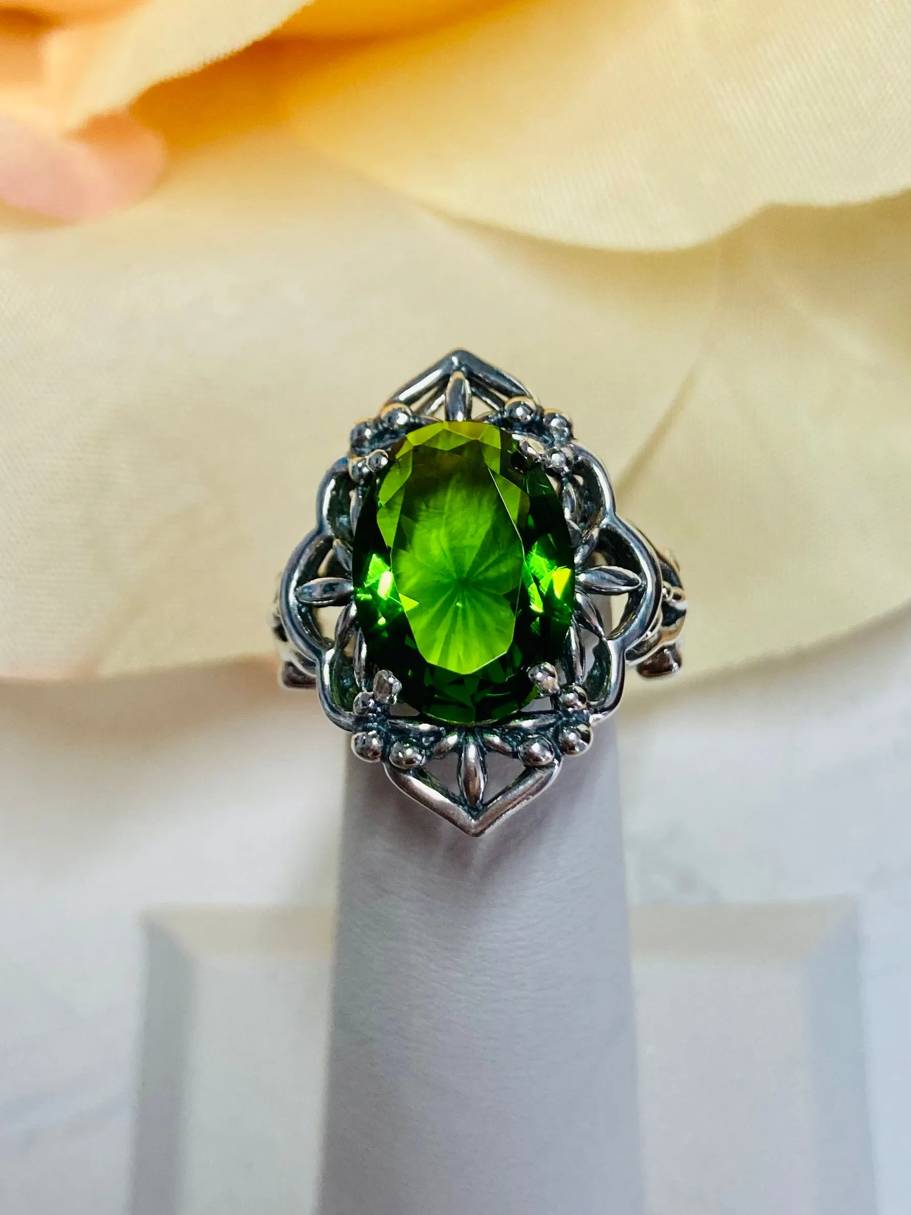 Green Peridot Ring, Gothic Filigree Ring - Vintage Style Ring D98