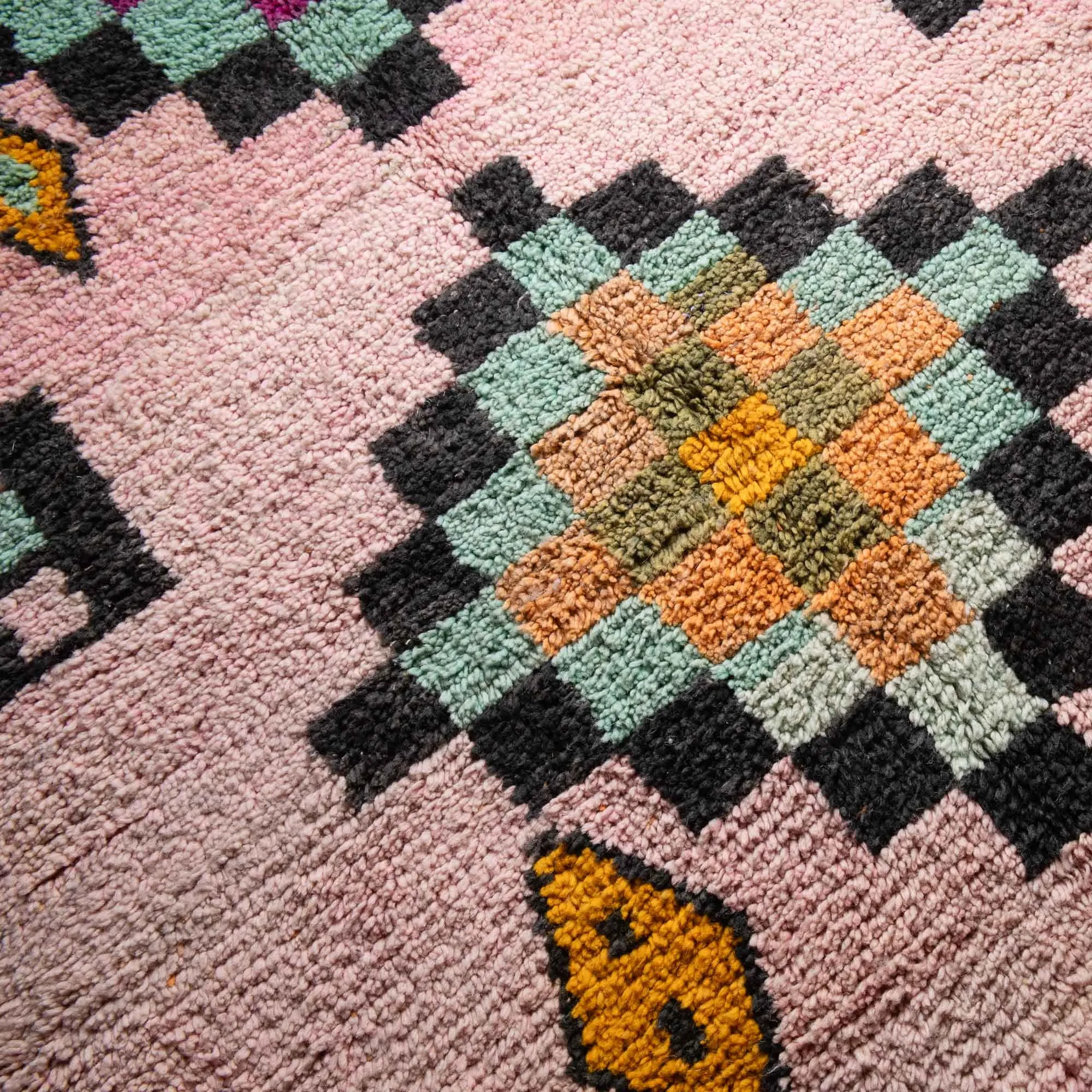 Hella - vintage boujad rug