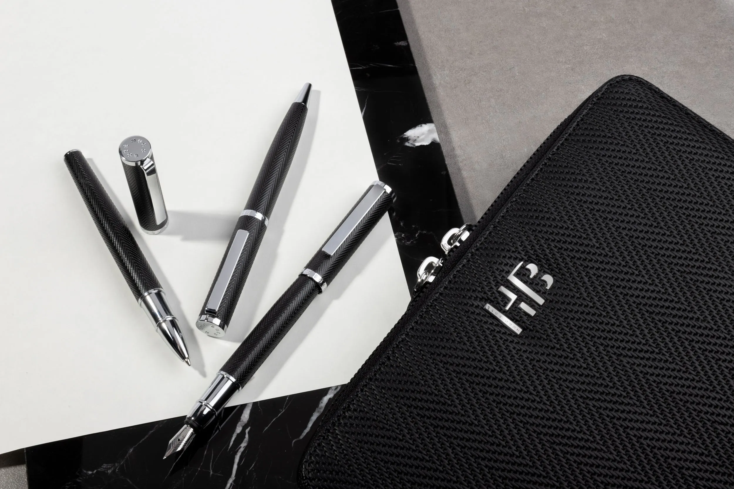 HUGO BOSS HTM106A-Conference folder A5 Herringbone Black