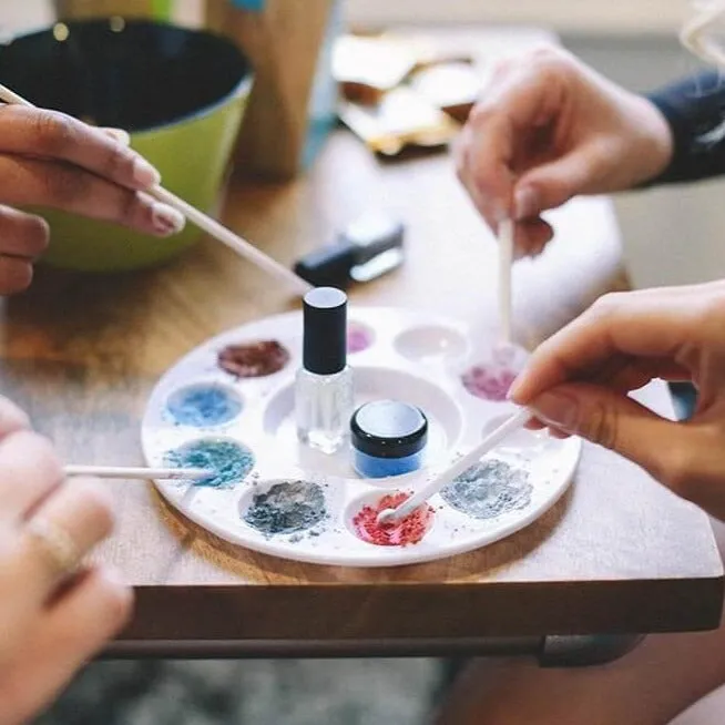 Make Your Own Nail Polish Kit Limited Edition Tin
