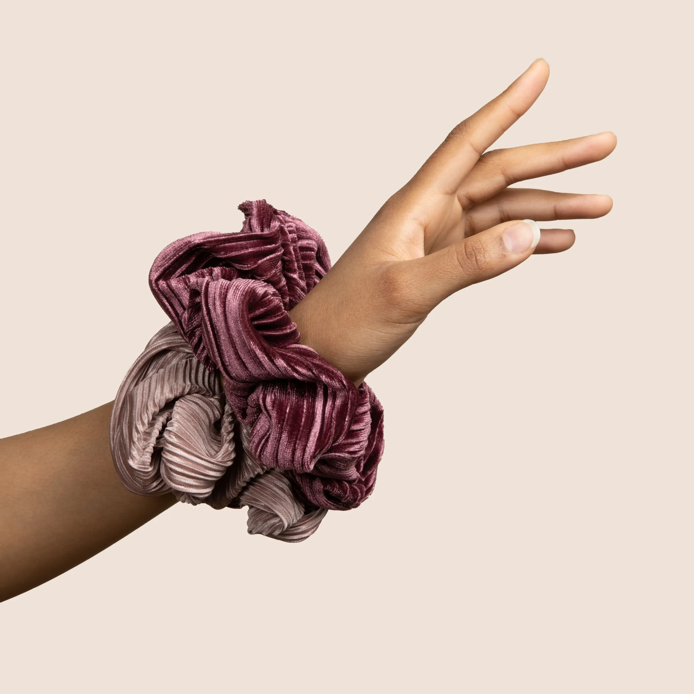 Medium Volume Satin Scrunchie - Elegance