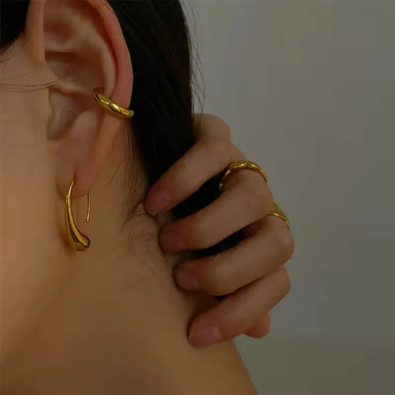 Minimalist Stainless Steel Elegant Gold Raindrop Stud Earrings