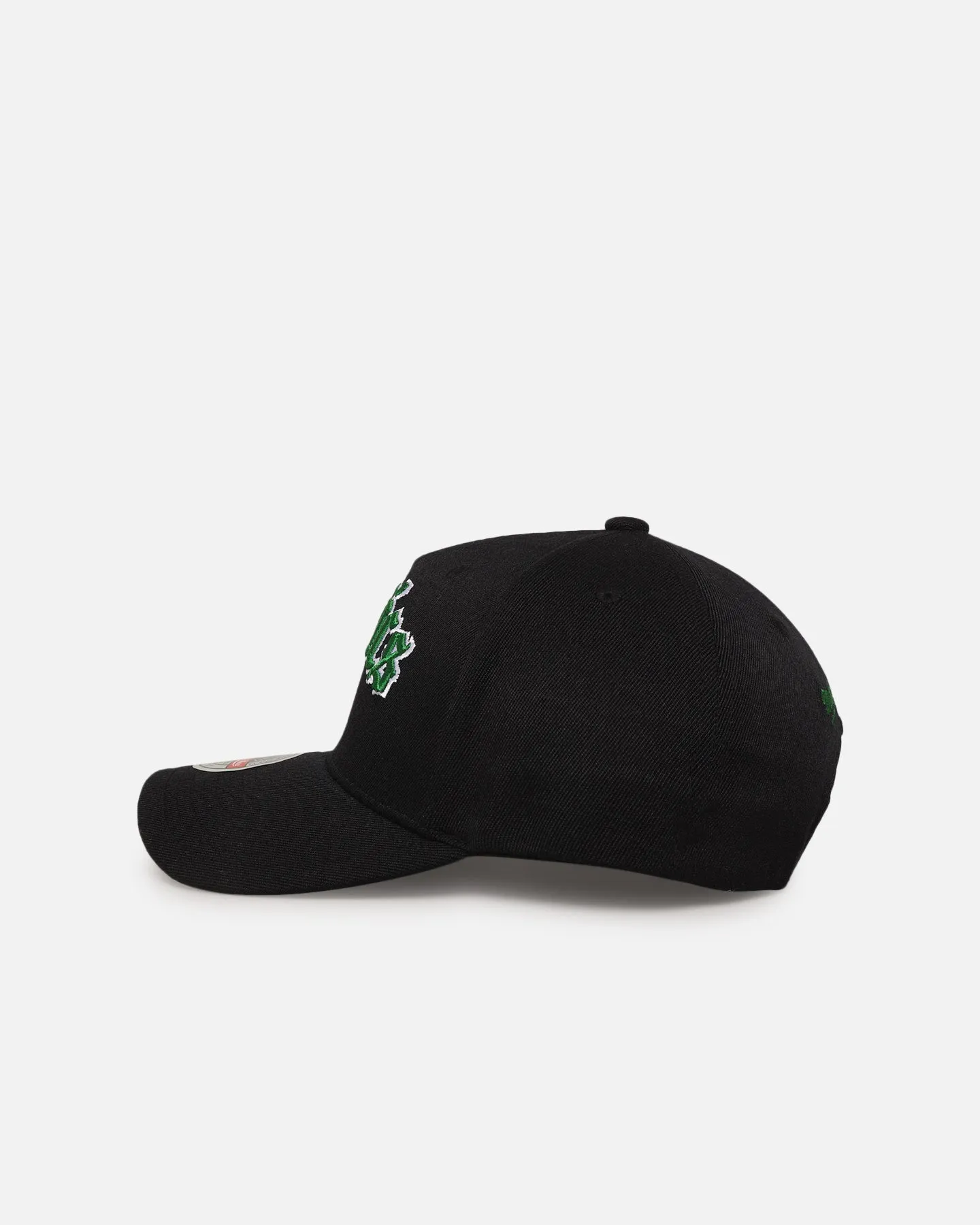 Mitchell & Ness Boston Celtics 'Old English Classic' MVP Snapback Black