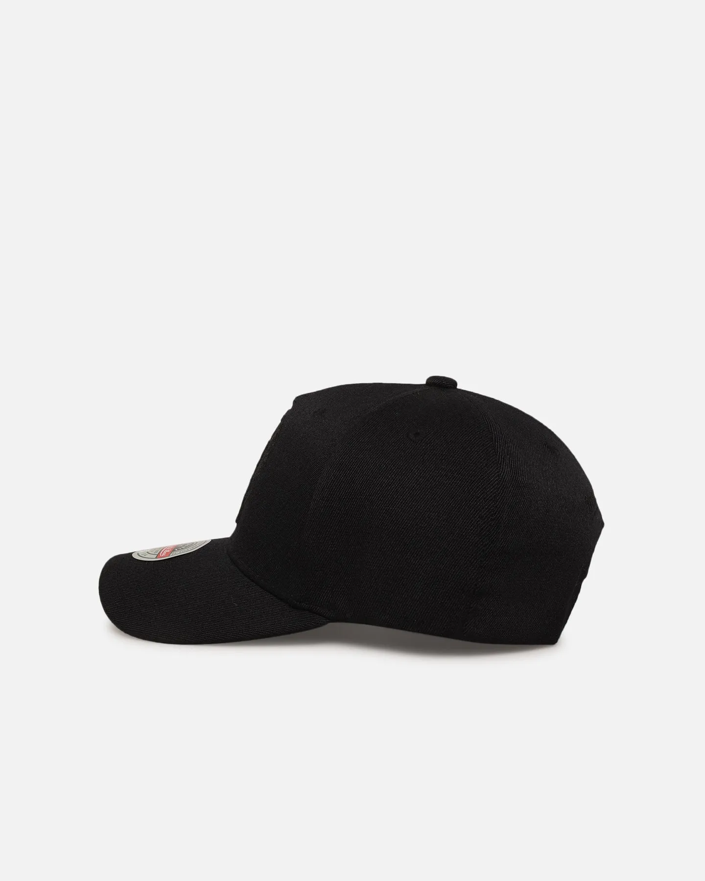 Mitchell & Ness Boston Celtics 'Triple Black Core Classic' MVP Snapback Black
