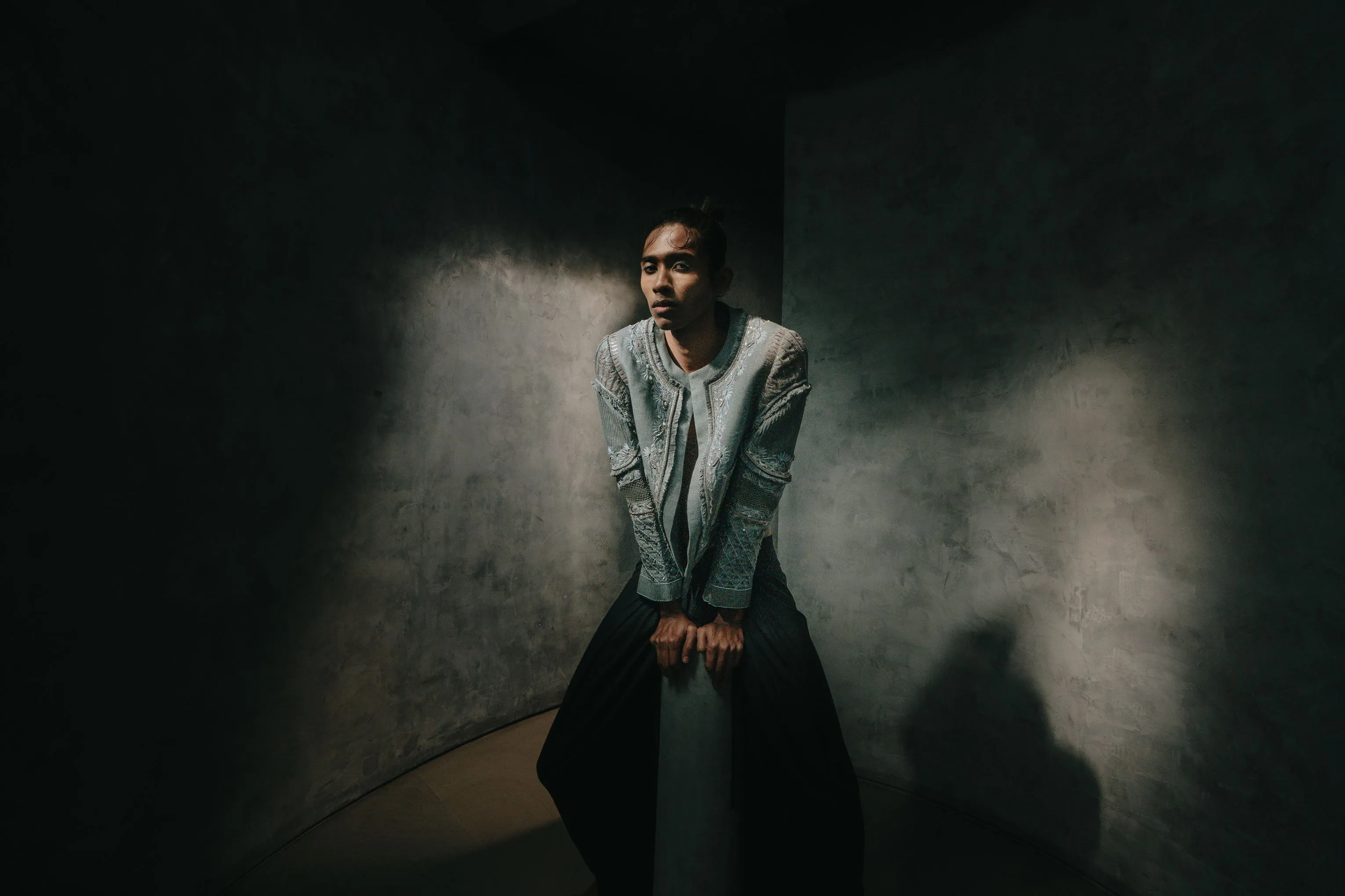 New Season Summer to Fall 2024-Limited Edition-Jacket Embroidered Linen Midnight Mist-CH2/19-Senso-Fashion Edit Hemji