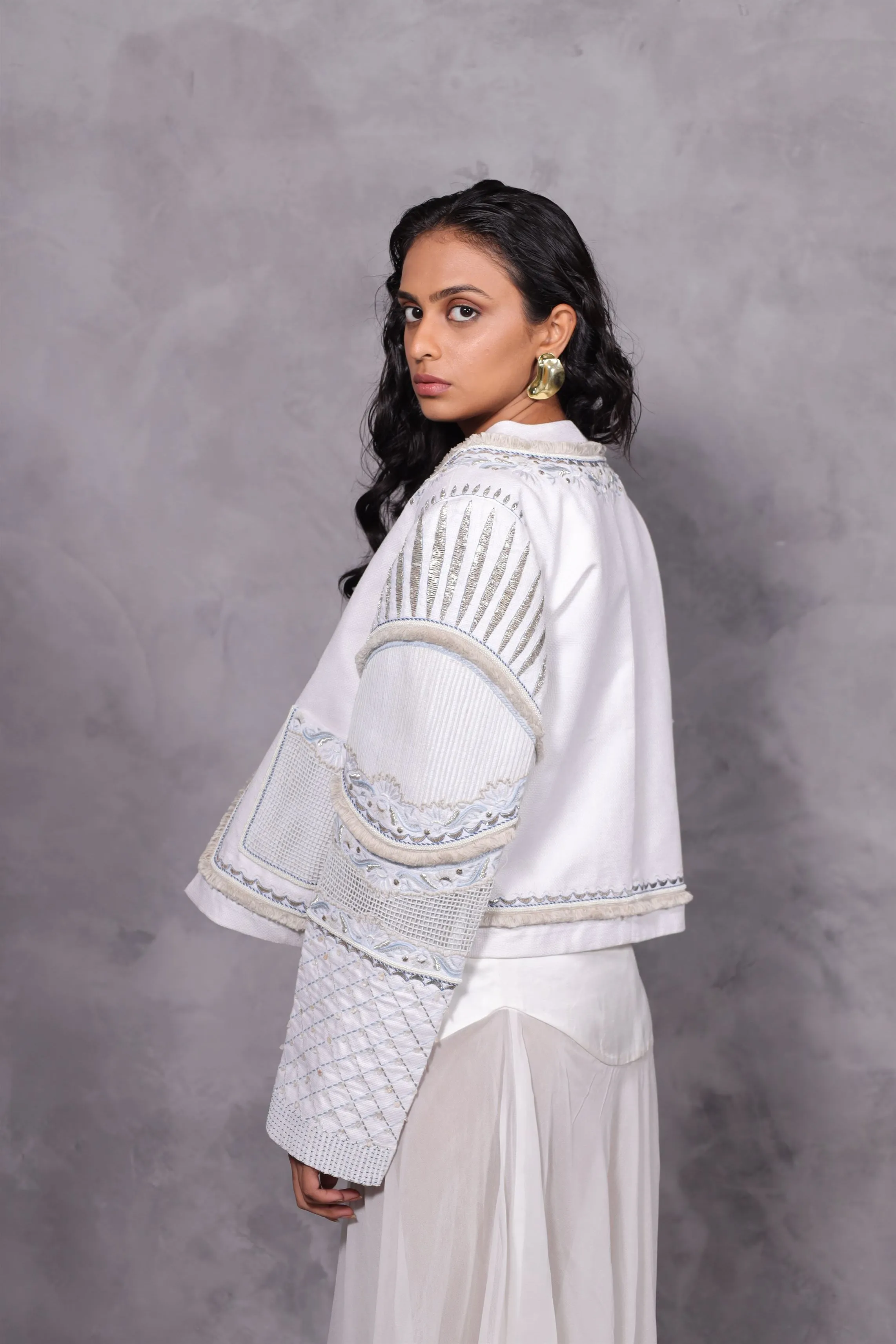 New Season Summer to Fall 2024-Limited Edition-Jacket Embroidered Linen White-CH2/18-Senso-Fashion Edit Hemji