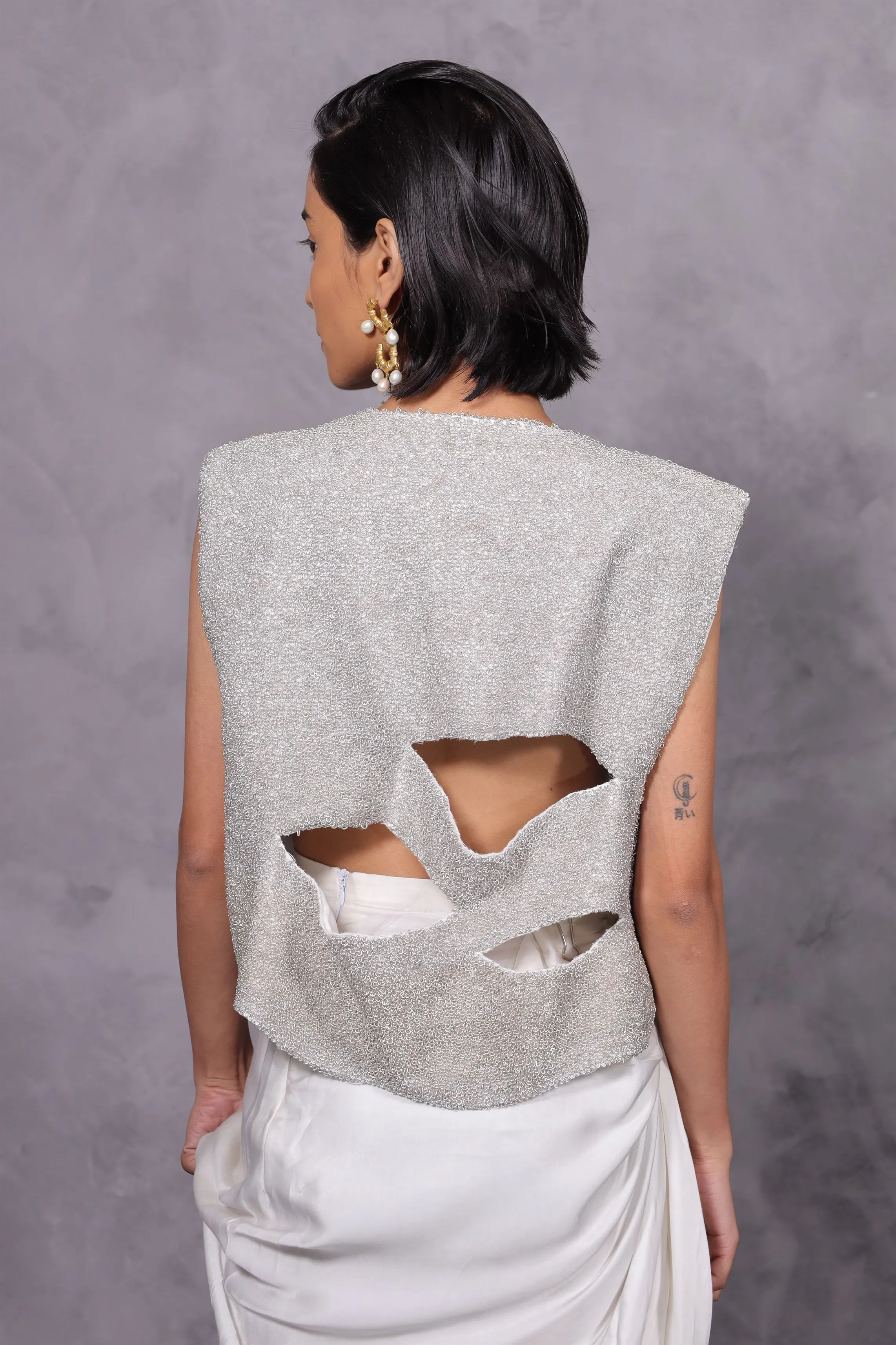 New Season Summer to Fall 2024-Limited Edition-Top Embroidered Cotton Silver-CH2/12-Senso-Fashion Edit Hemji