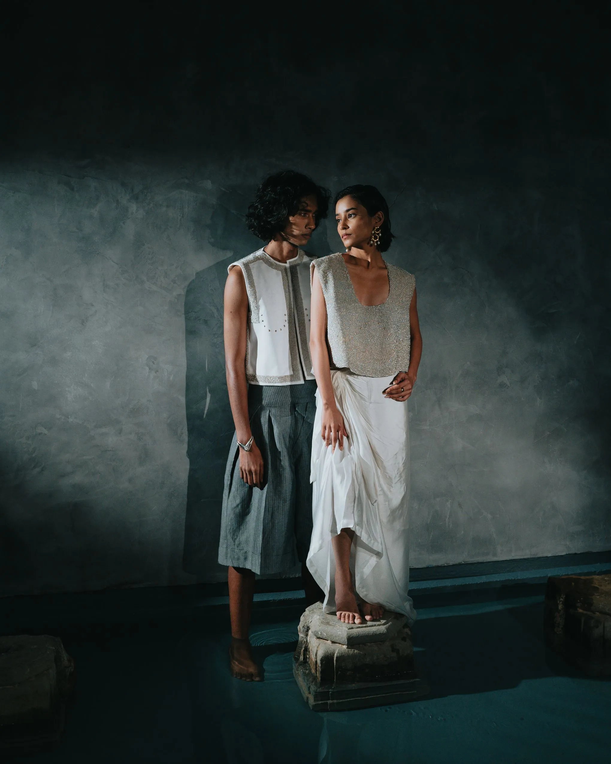 New Season Summer to Fall 2024-Limited Edition-Top Embroidered Cotton Silver-CH2/12-Senso-Fashion Edit Hemji