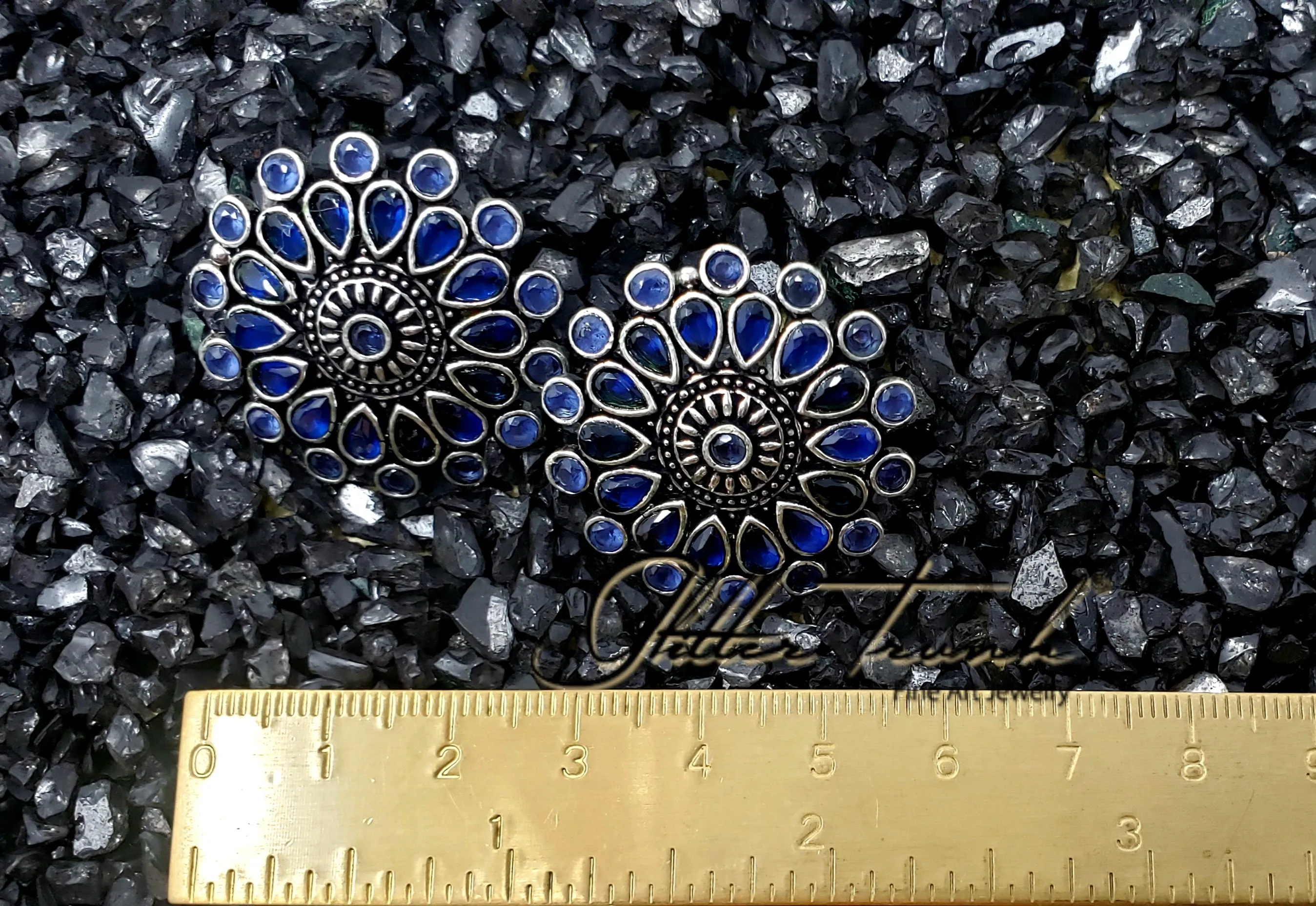 Noor GS Sapphire Statement studs