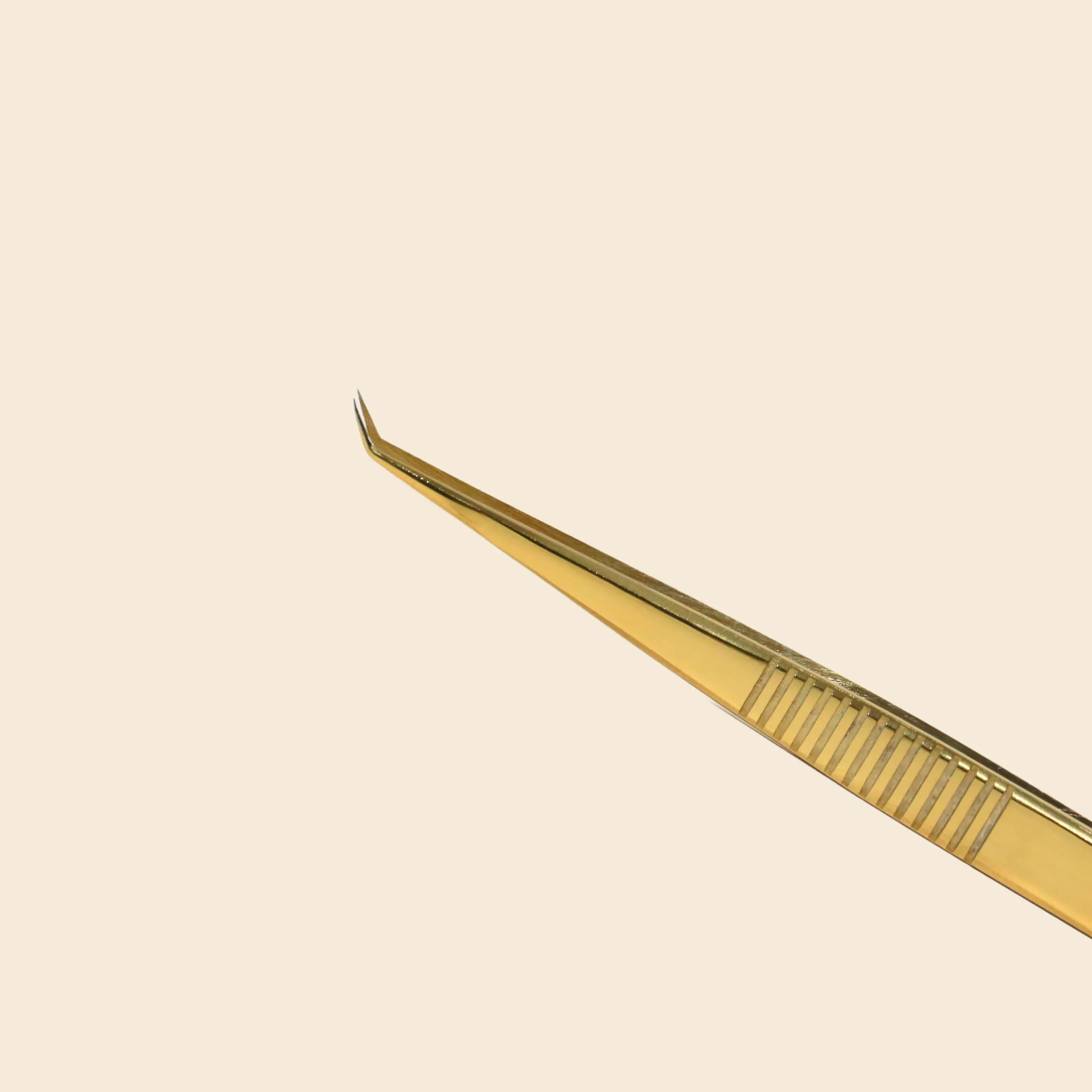 Pinch Me Lash Tweezers - Model #105