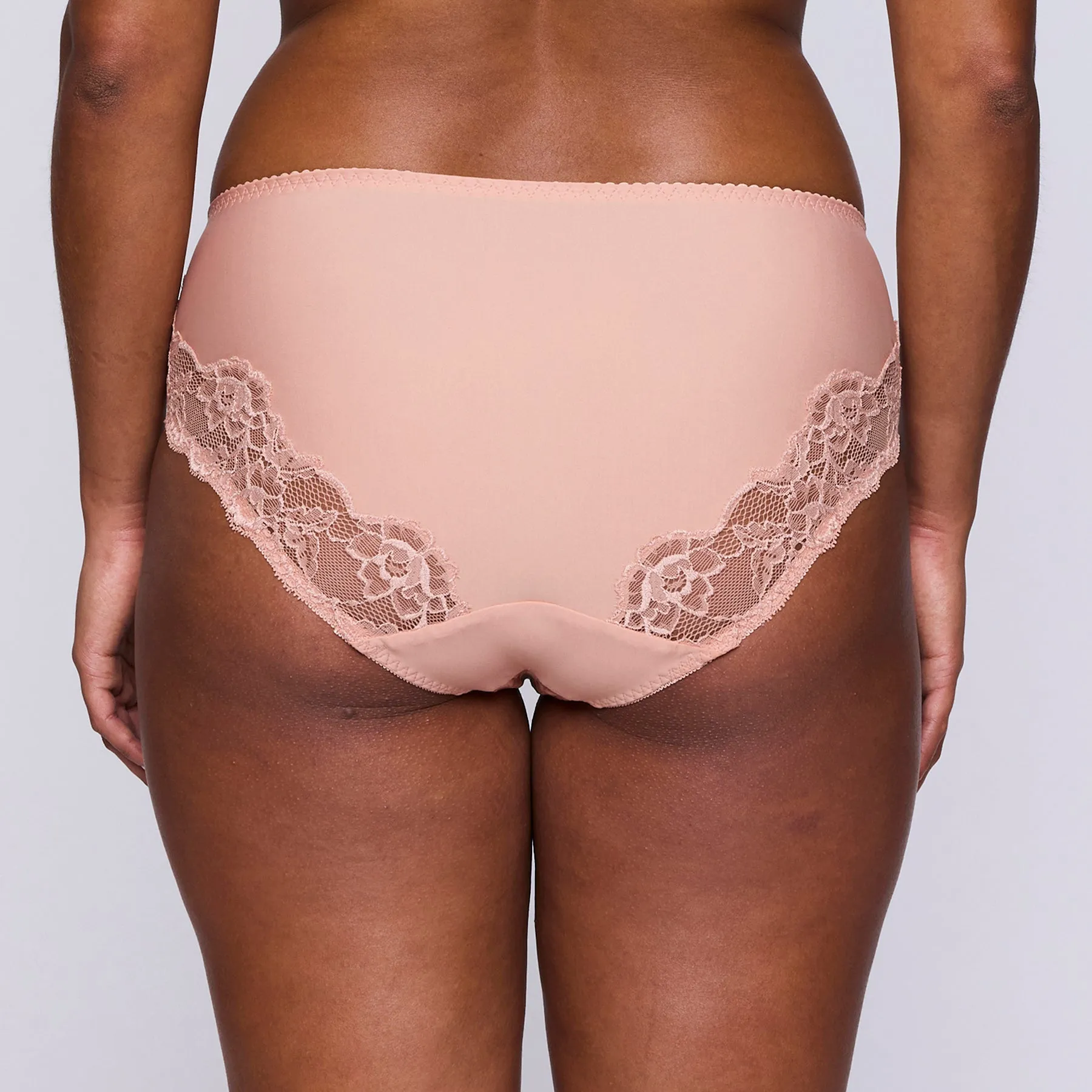 PrimaDonna Madison Full Brief