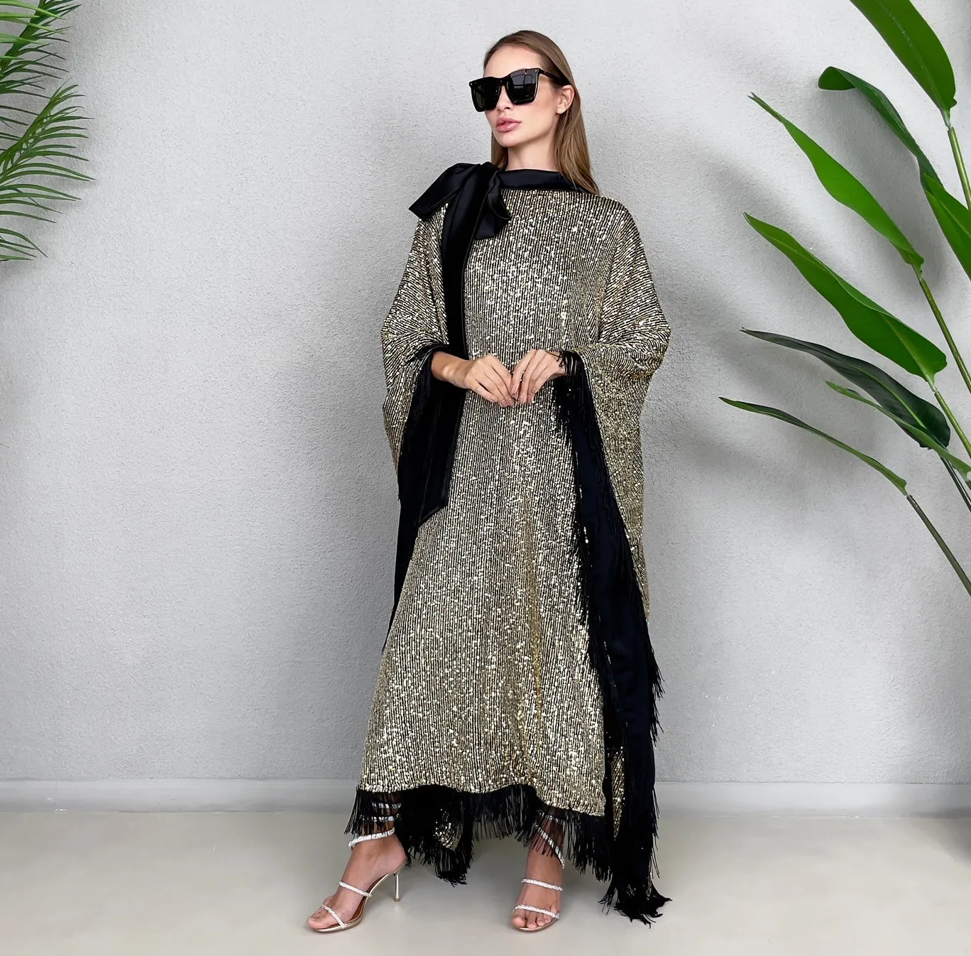 RAM22 GOLD SEQUINS KAFTAN WITH FRINGE