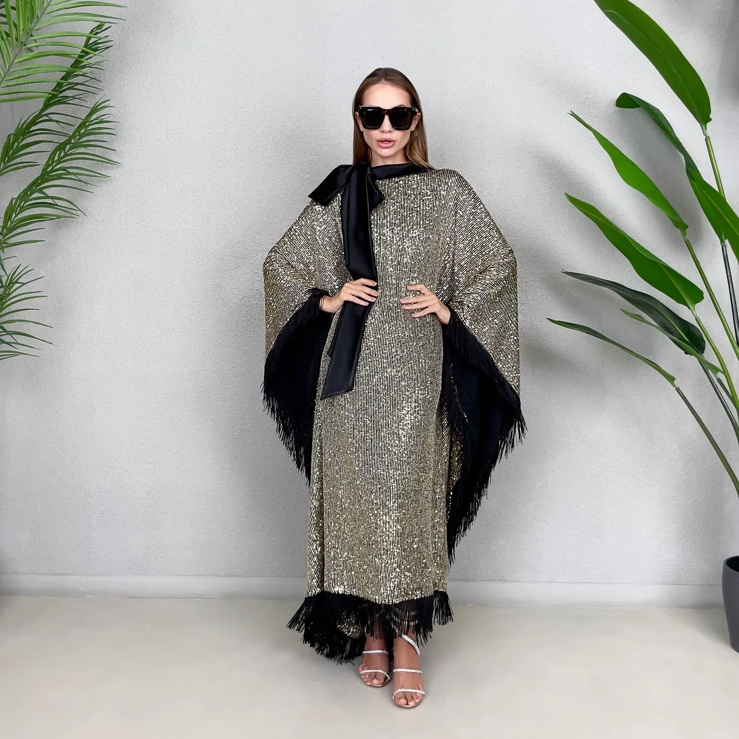 RAM22 GOLD SEQUINS KAFTAN WITH FRINGE