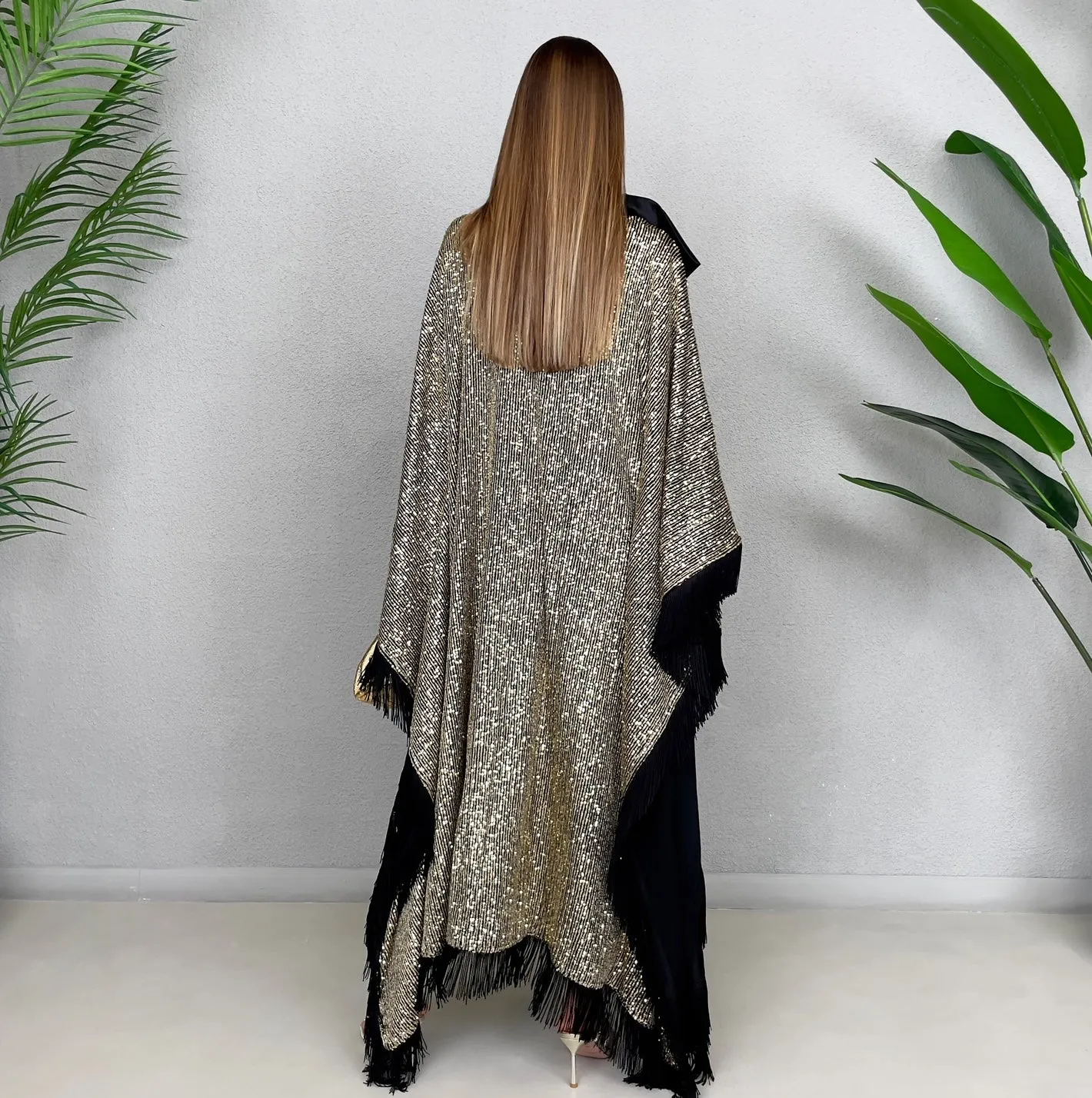 RAM22 GOLD SEQUINS KAFTAN WITH FRINGE