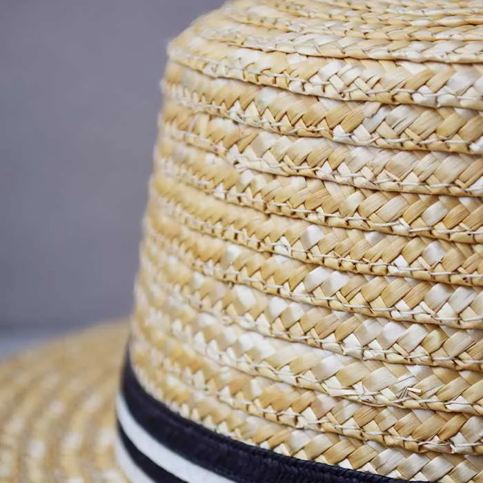 Rose Embroidery Kinemetric Straw Grass Cap For Fashionable Person's With High Classic Design And Good Qulaity