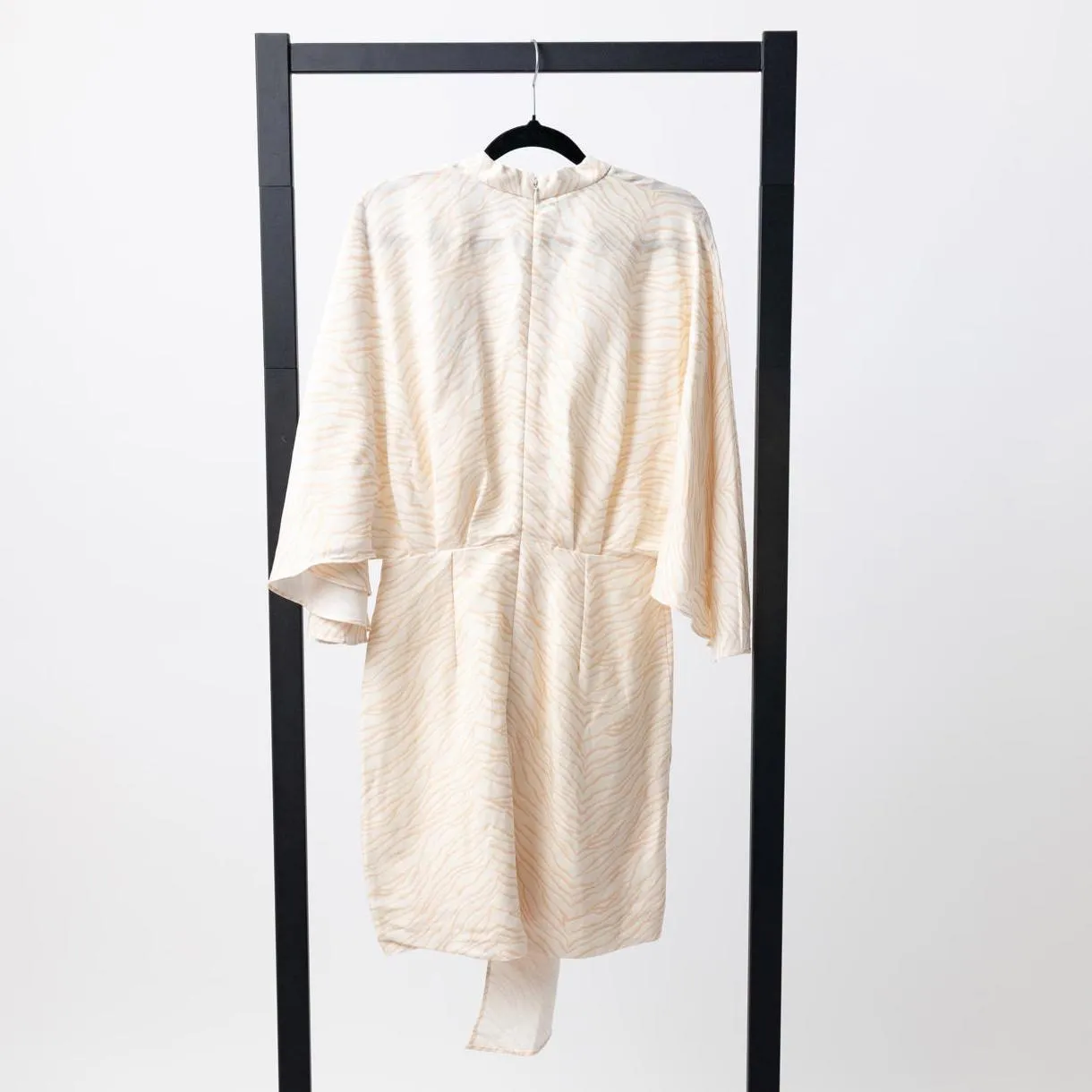 SIGNIFICANT OTHER Lola Dress - Abstract Linear