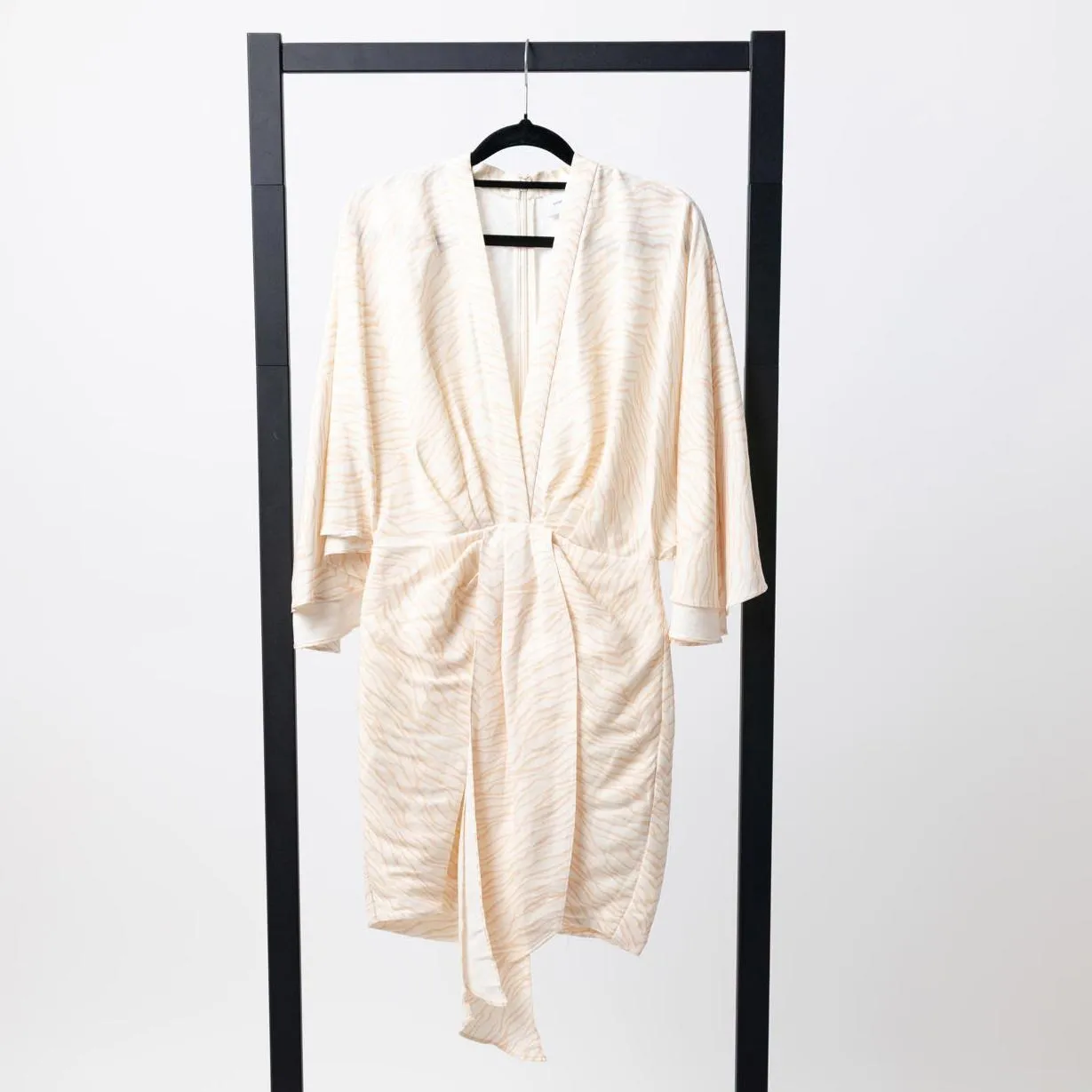 SIGNIFICANT OTHER Lola Dress - Abstract Linear