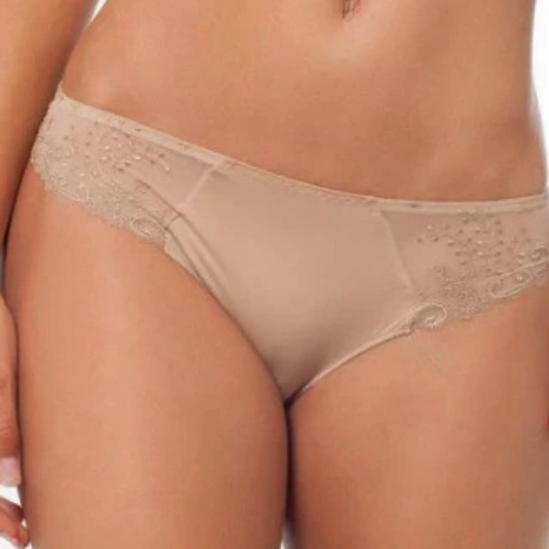 Simone Pérèle Delice Thong