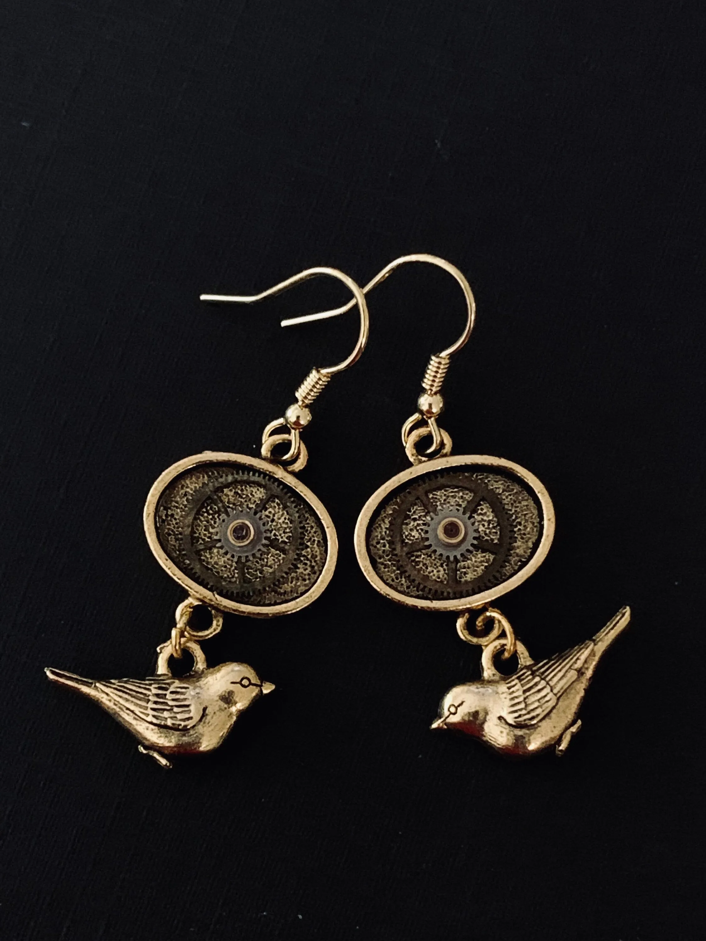 Steampunk earrings with gold sparrow - Steampunk Earrings - gift for her - Birthday gift - unique - one of a kind - pocket watch gears