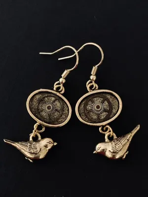Steampunk earrings with gold sparrow - Steampunk Earrings - gift for her - Birthday gift - unique - one of a kind - pocket watch gears