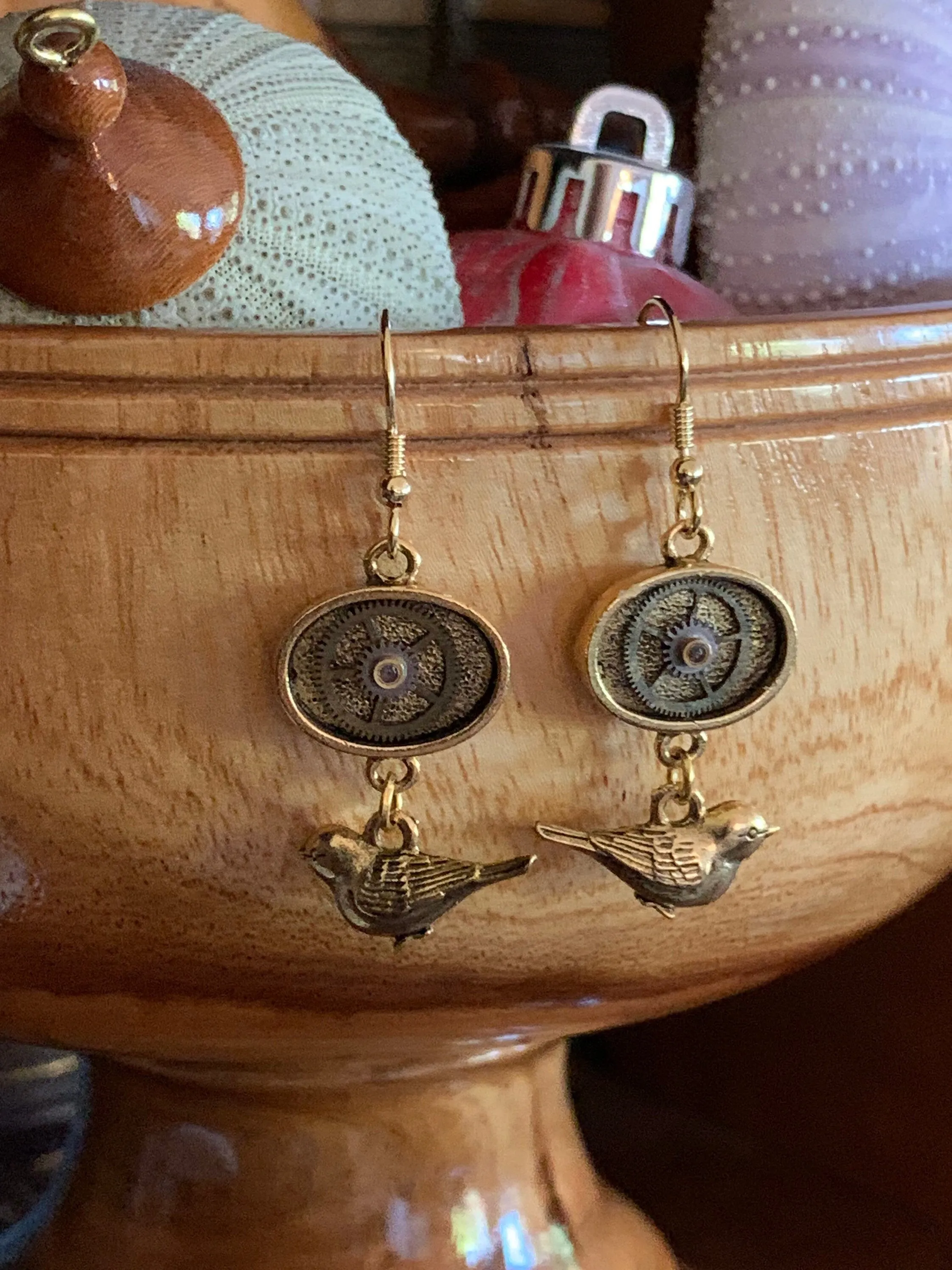 Steampunk earrings with gold sparrow - Steampunk Earrings - gift for her - Birthday gift - unique - one of a kind - pocket watch gears