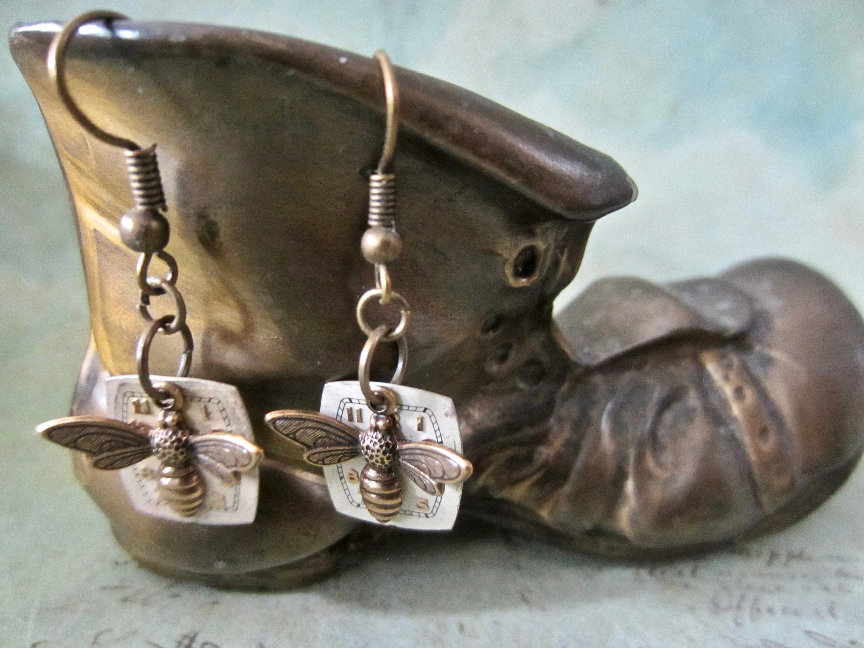 Steampunk Earrings with vintage Watch Dials, Faces Steampunk Earrings , Steampunk jewelry Bees  Birthday gift bee charms