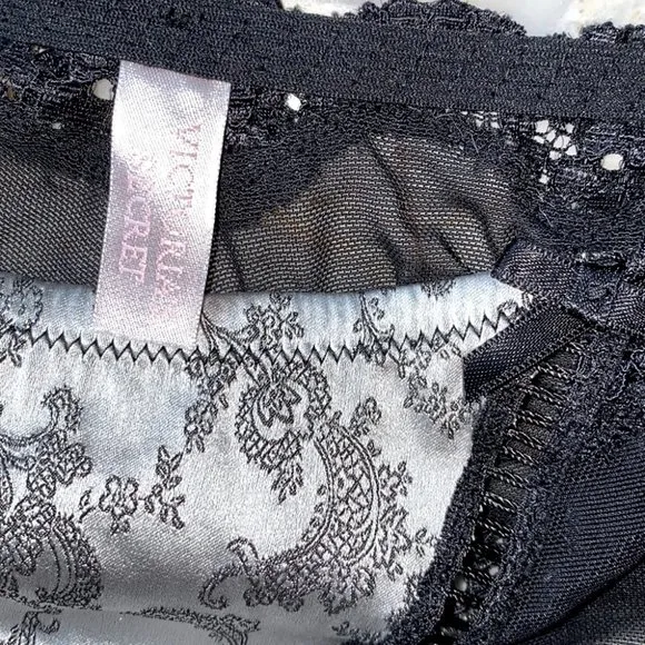 Victoria Secret Very Sexy Lace String Bikini Panty Small Vintage