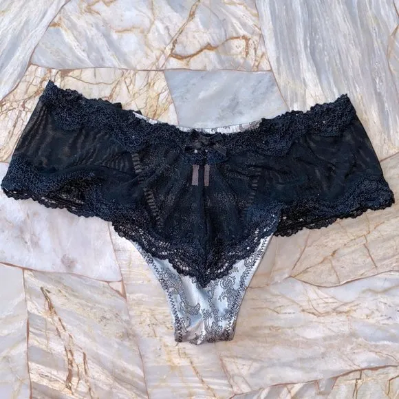 Victoria Secret Very Sexy Lace String Bikini Panty Small Vintage