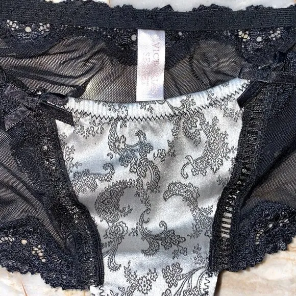 Victoria Secret Very Sexy Lace String Bikini Panty Small Vintage