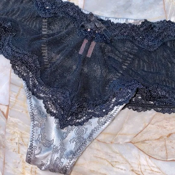 Victoria Secret Very Sexy Lace String Bikini Panty Small Vintage