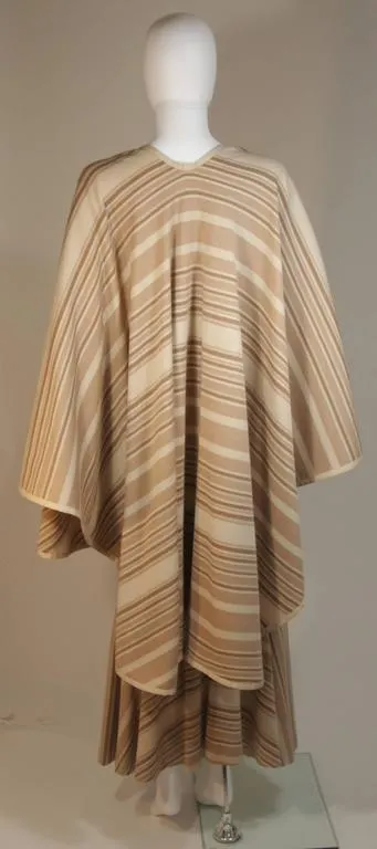 VINTAGE Circa 1960s Cream & Nude Wool Cape & Skirt Set Size 6-10