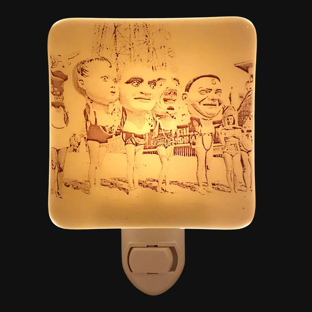 Vintage Funny Beach Scene - Bathing Beauties in Big Head Masks Night Light