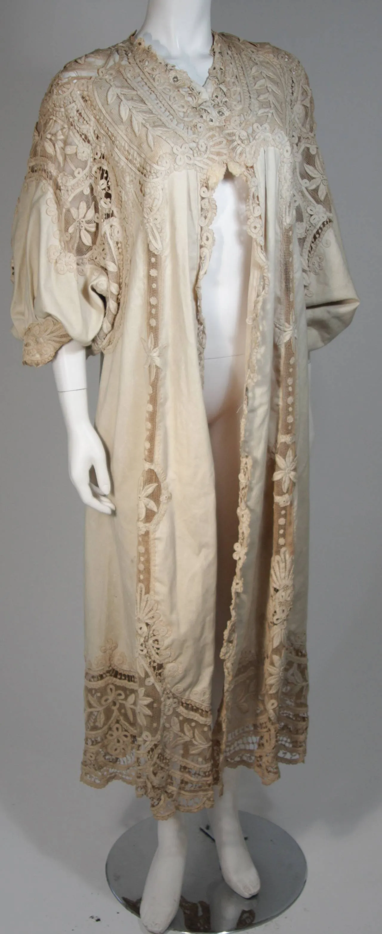VINTAGE Lace Coat with Bell Sleeve Detail