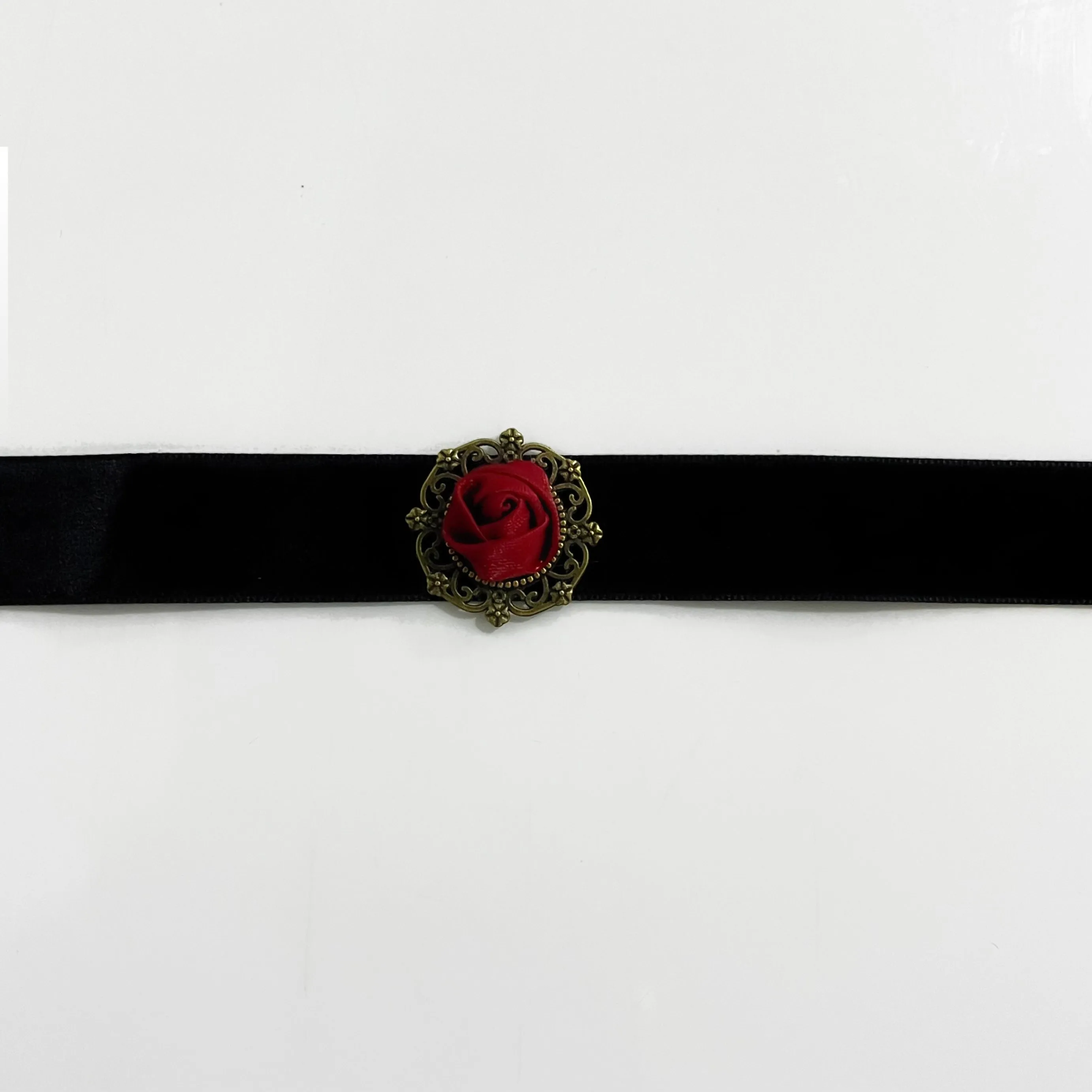 Vintage Rose Choker