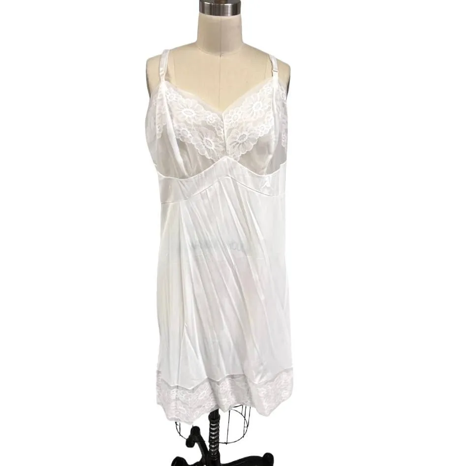 Vtg 1950s Vanity Fair Full Slip - 100% Nylon - Sheer Bodice/Cups - SZ 44 - White
