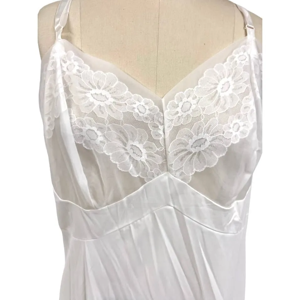Vtg 1950s Vanity Fair Full Slip - 100% Nylon - Sheer Bodice/Cups - SZ 44 - White