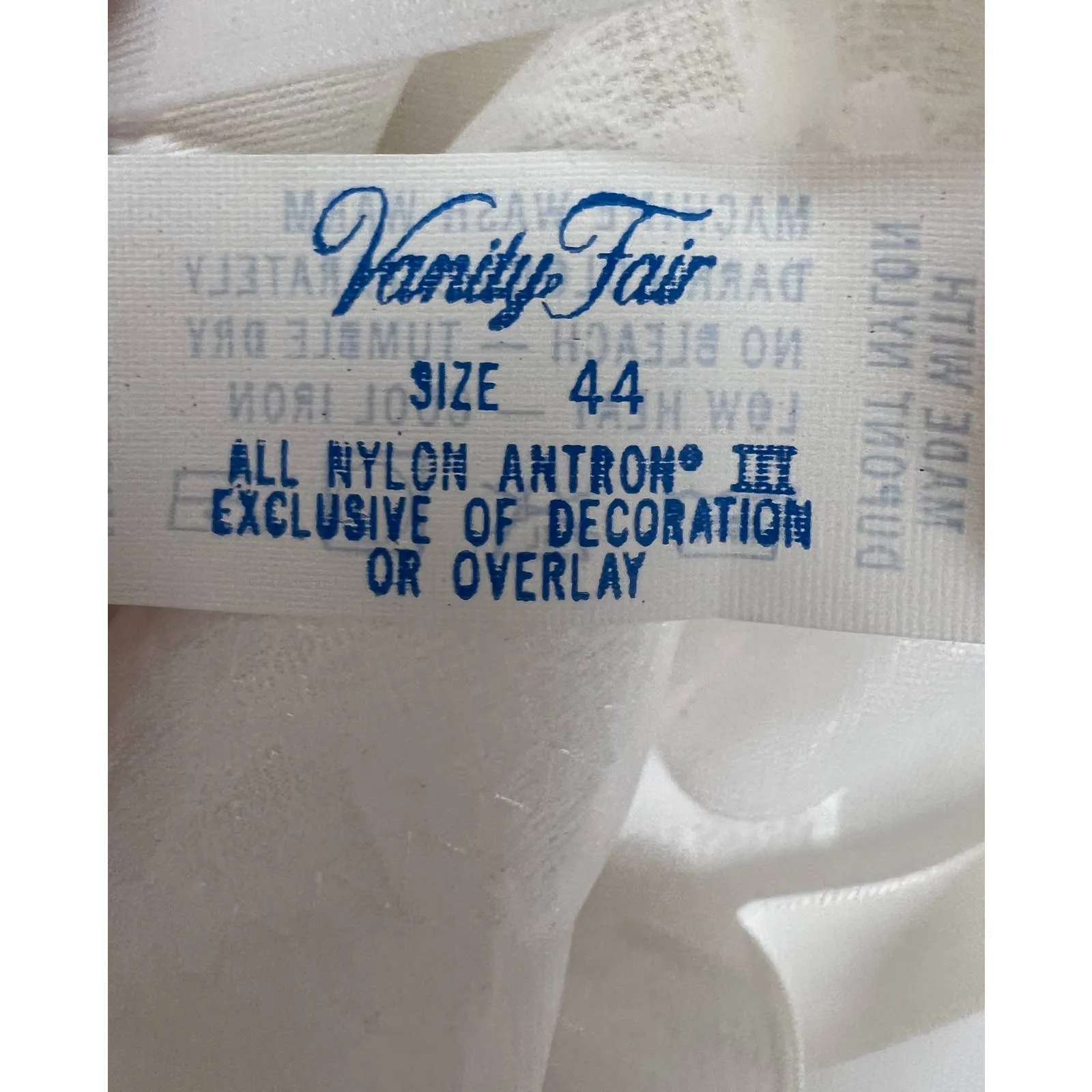 Vtg 1950s Vanity Fair Full Slip - 100% Nylon - Sheer Bodice/Cups - SZ 44 - White