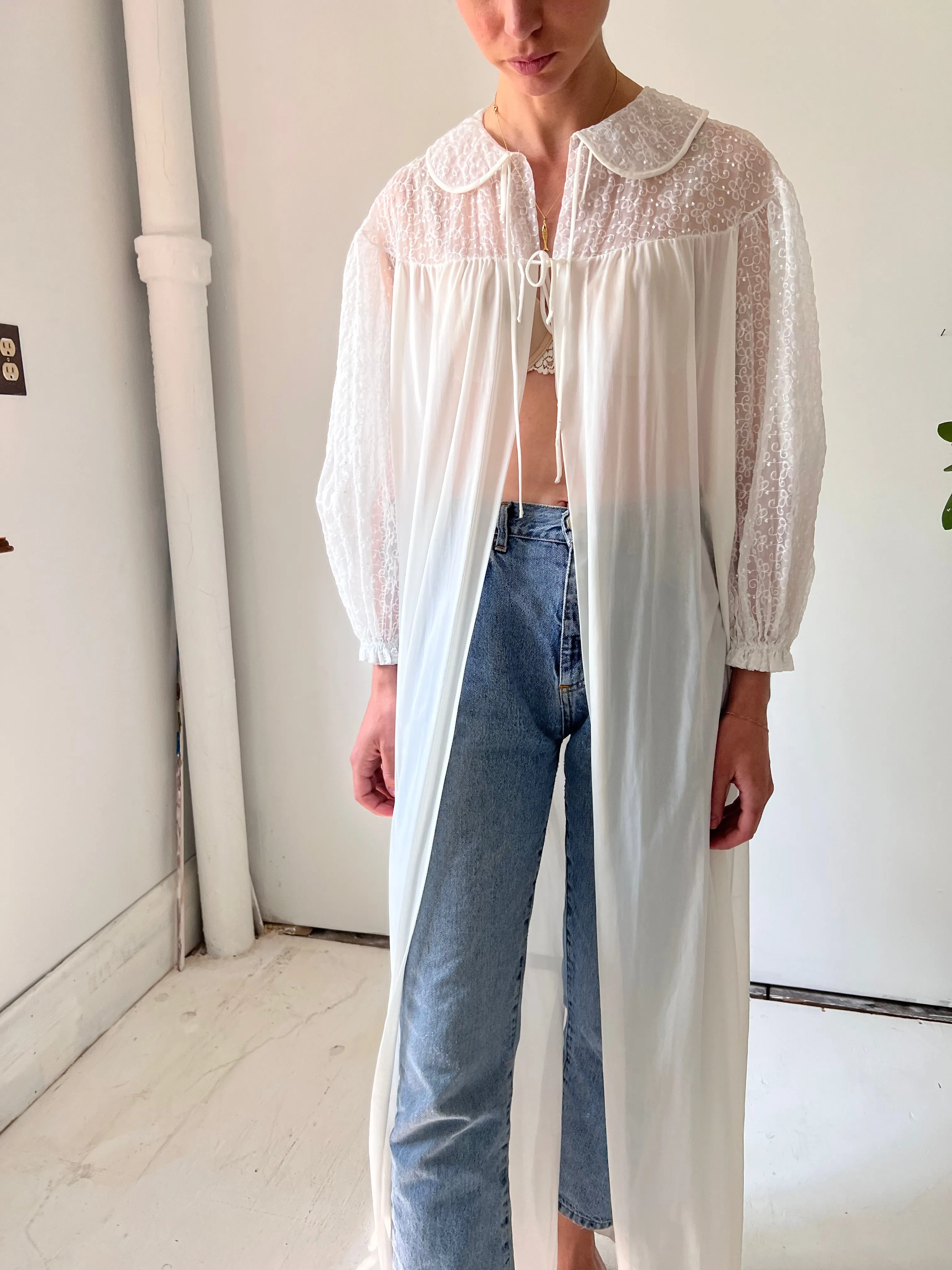 White Pegnoir Robe